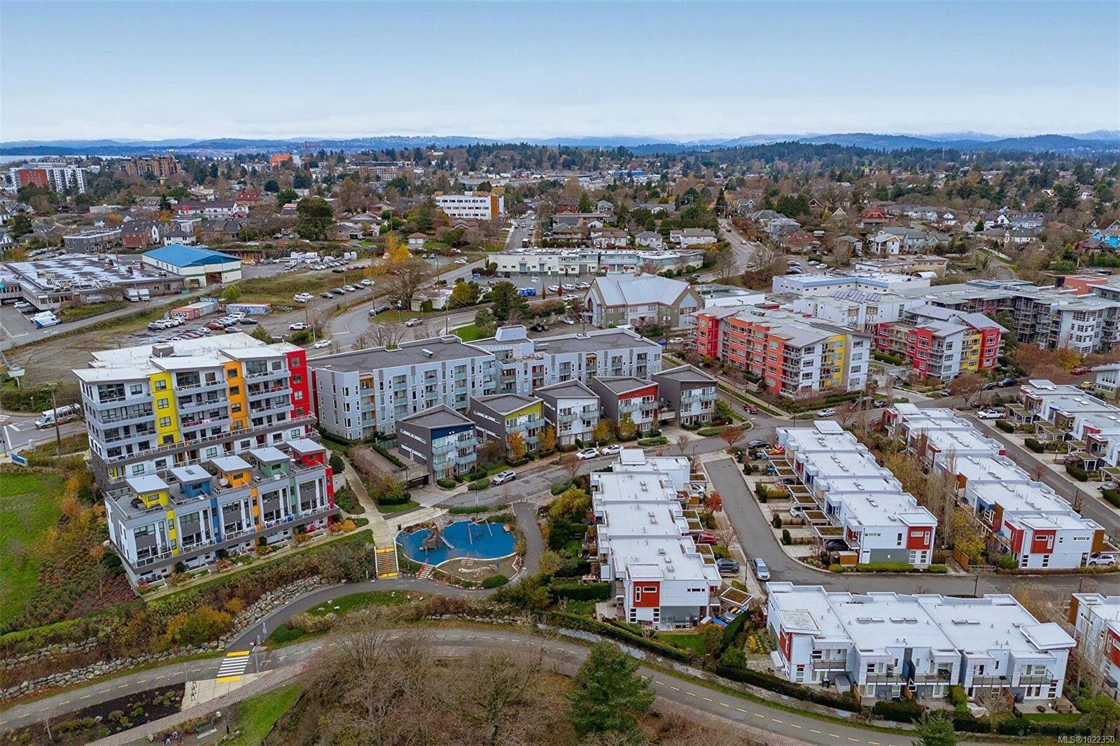 Victoria, BC V9A 0G7,770 Central Spur Rd #106