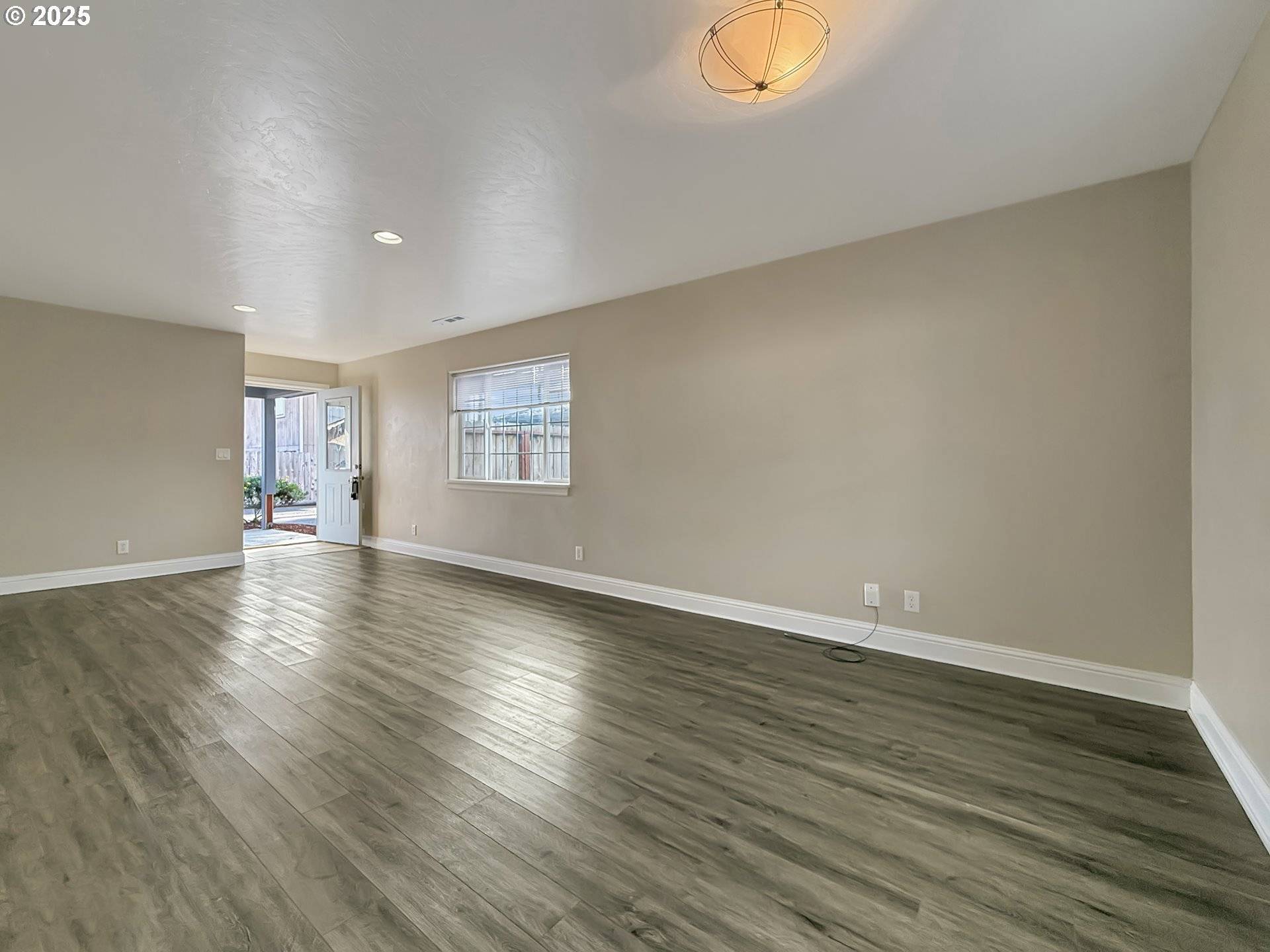 Brookings, OR 97415,714 PIONEER RD #3B