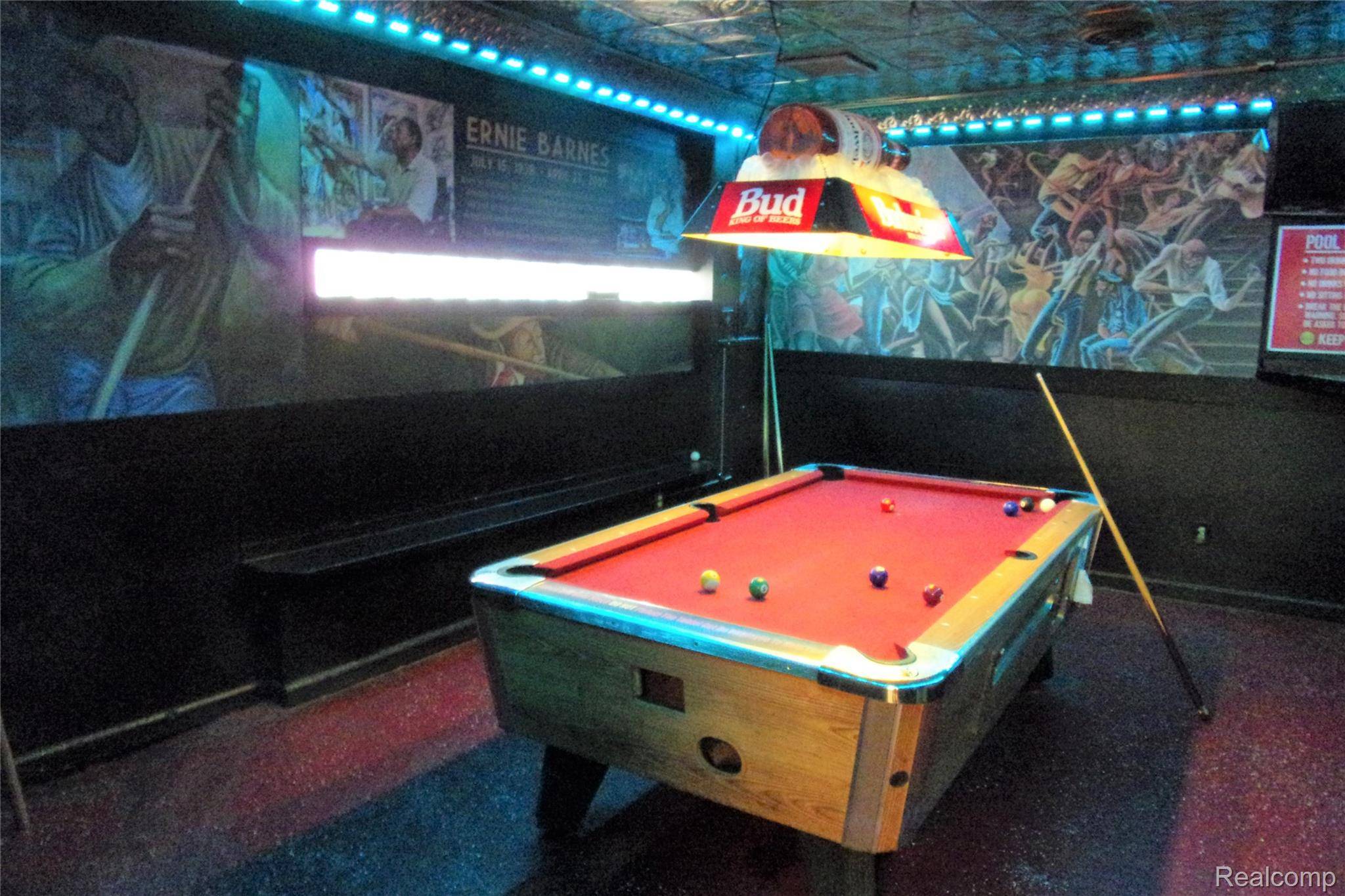 Detroit, MI 48219,18401 W 8 Mile RD