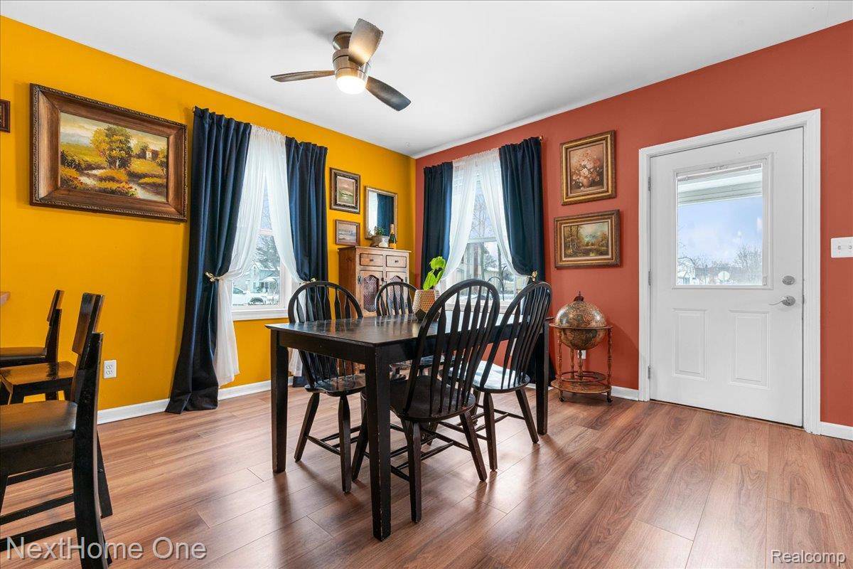 Howell, MI 48843,627 E Washington ST