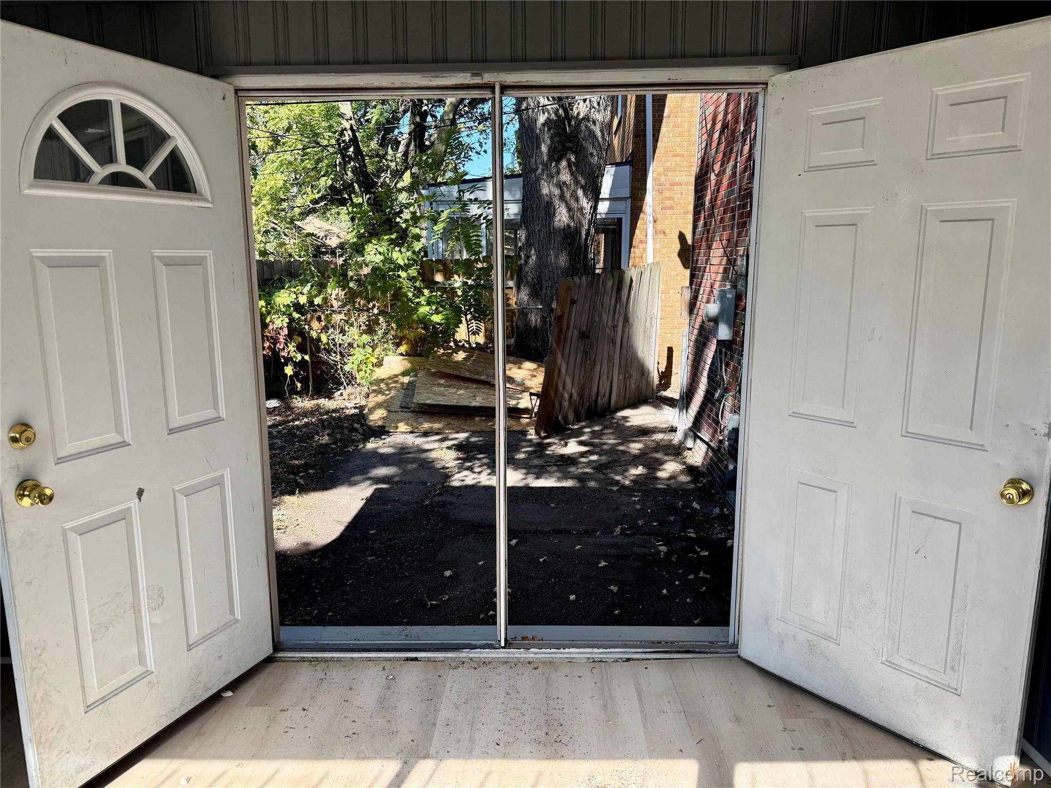 Detroit, MI 48221,17321 Santa Rosa DR