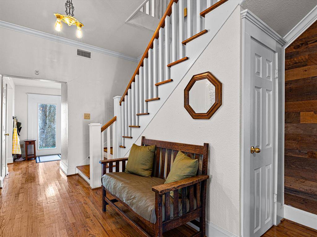 Waxahachie, TX 75165,119 E University Avenue