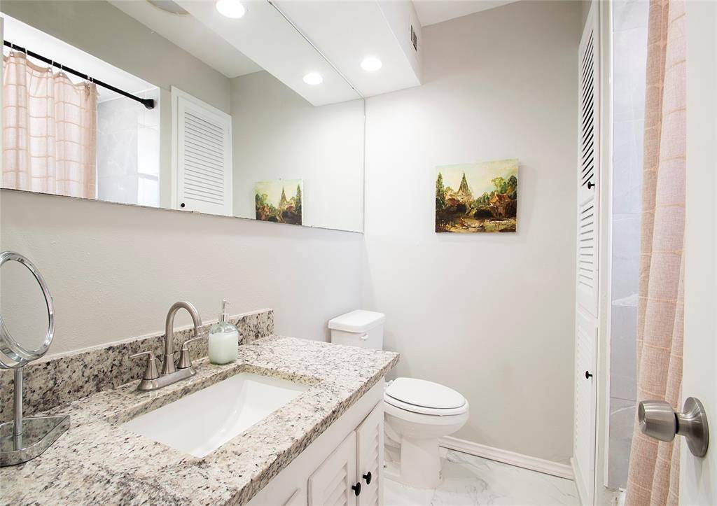 Dallas, TX 75230,11114 Valleydale Drive #D