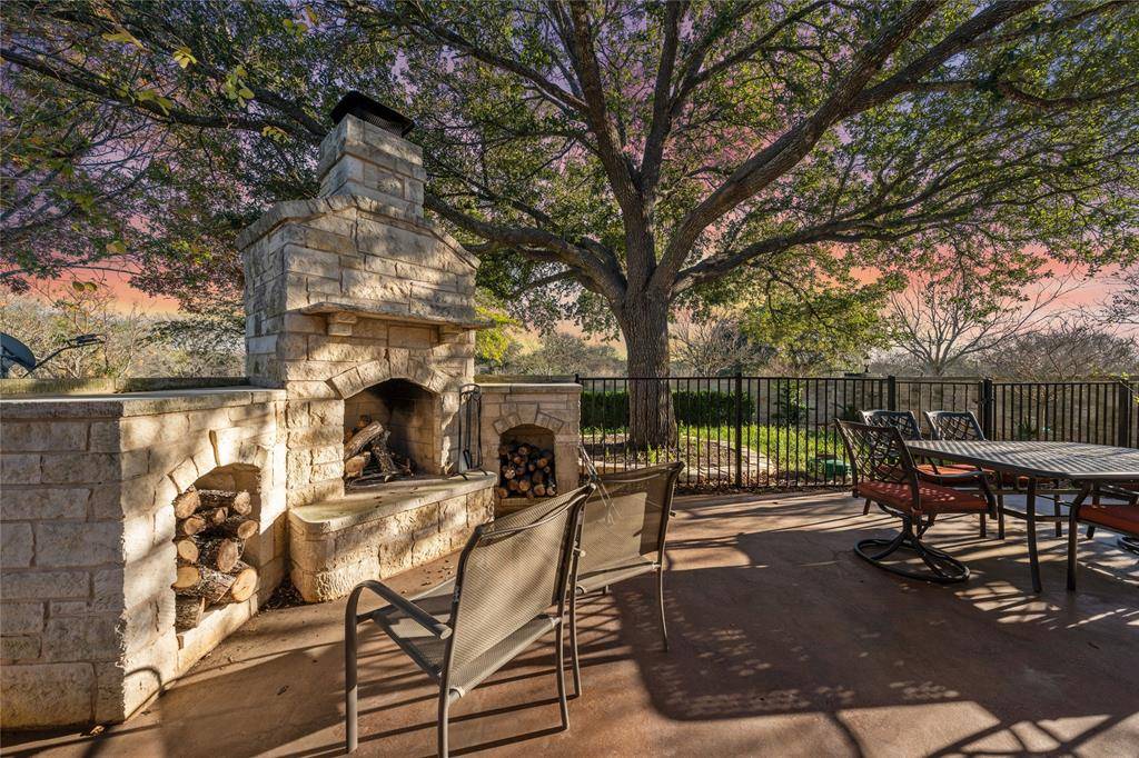 Valley Mills, TX 76689,20131 China Spring Road