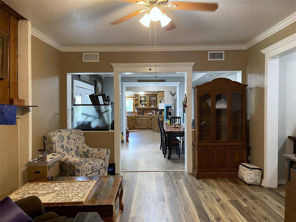 Teague, TX 75860,120 N 10th Avenue