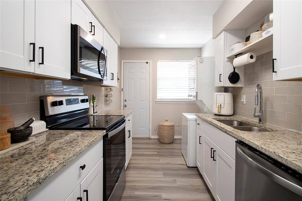 Dallas, TX 75230,11114 Valleydale Drive #D