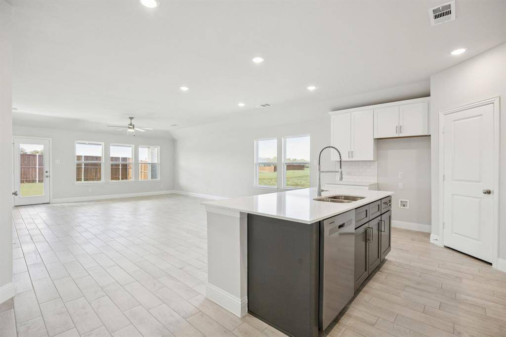 Seagoville, TX 75159,409 Oceania Lane