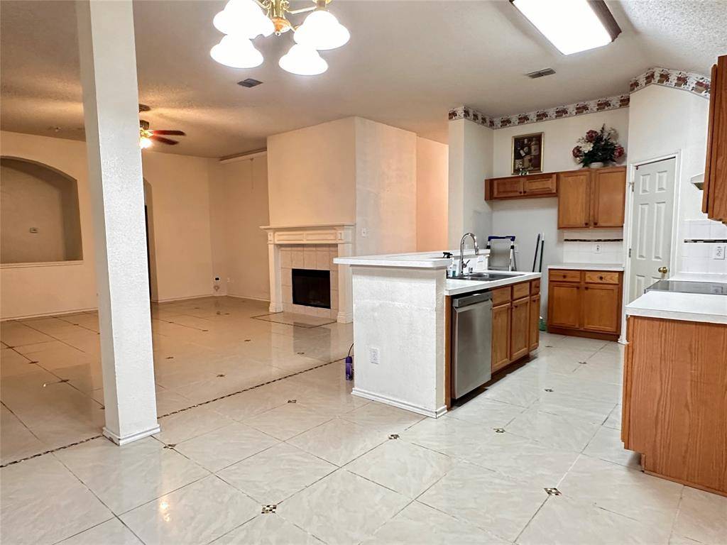 Grand Prairie, TX 75052,3531 Tamarack Drive