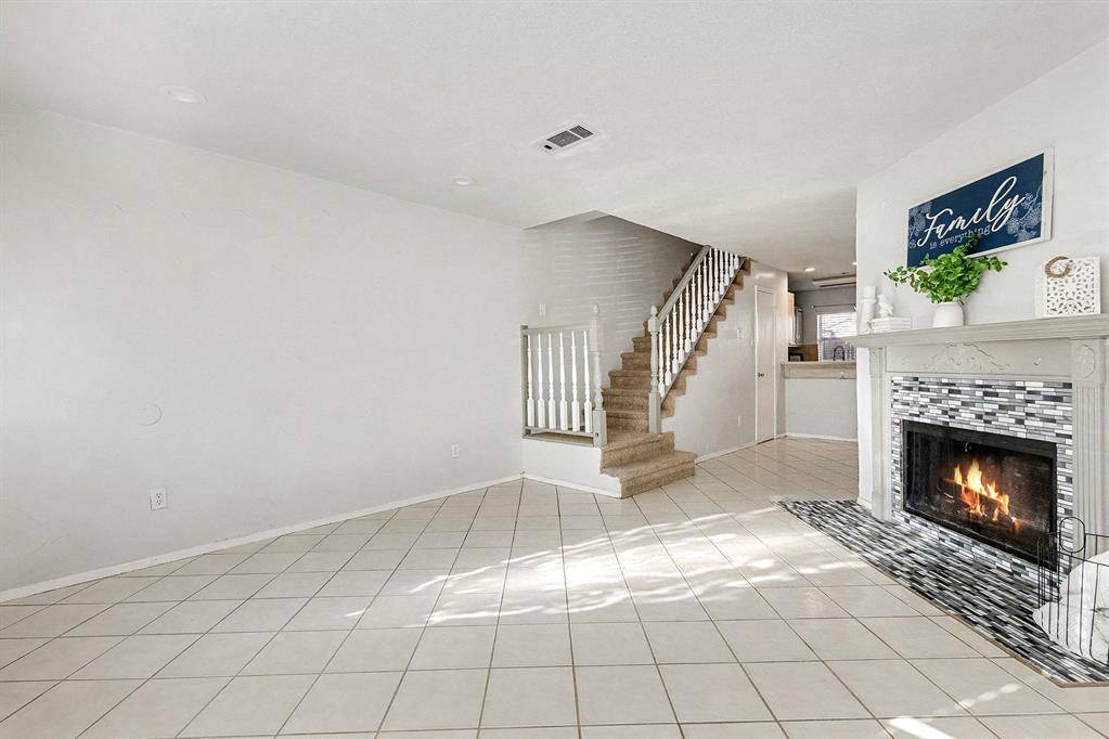 Garland, TX 75040,617 Carriagehouse Lane #3E