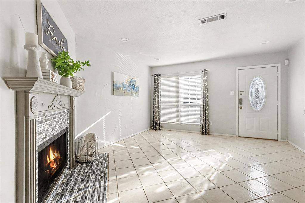 Garland, TX 75040,617 Carriagehouse Lane #3E