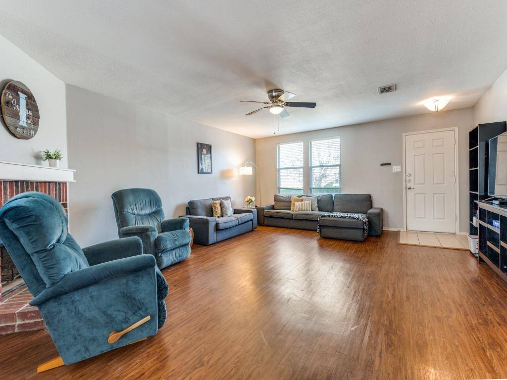 Arlington, TX 76002,8406 Beachplum Way