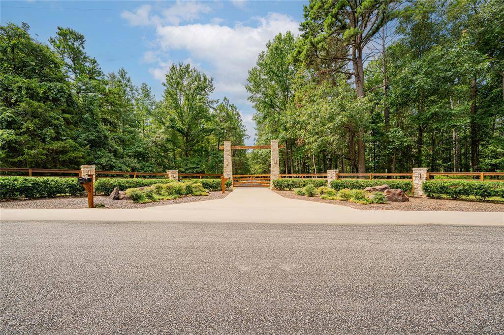 Winnsboro, TX 75494,455 SE CR 3350