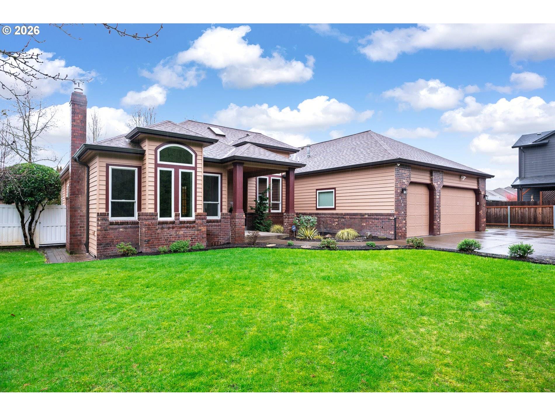 Hillsboro, OR 97124,610 NE SUNDANCE CT