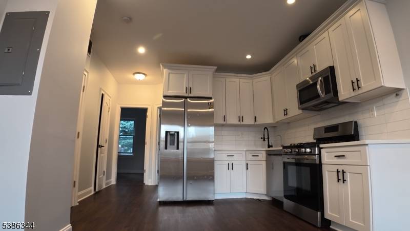 Clifton City, NJ 07014,322 Rutherford Blvd