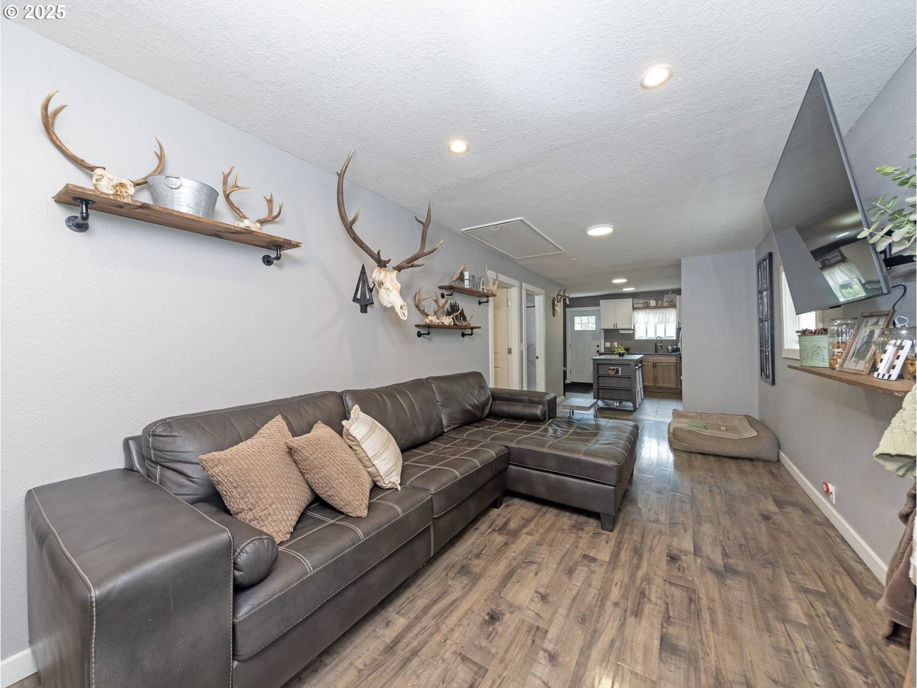 Vernonia, OR 97064,1142 CLATSOP ST