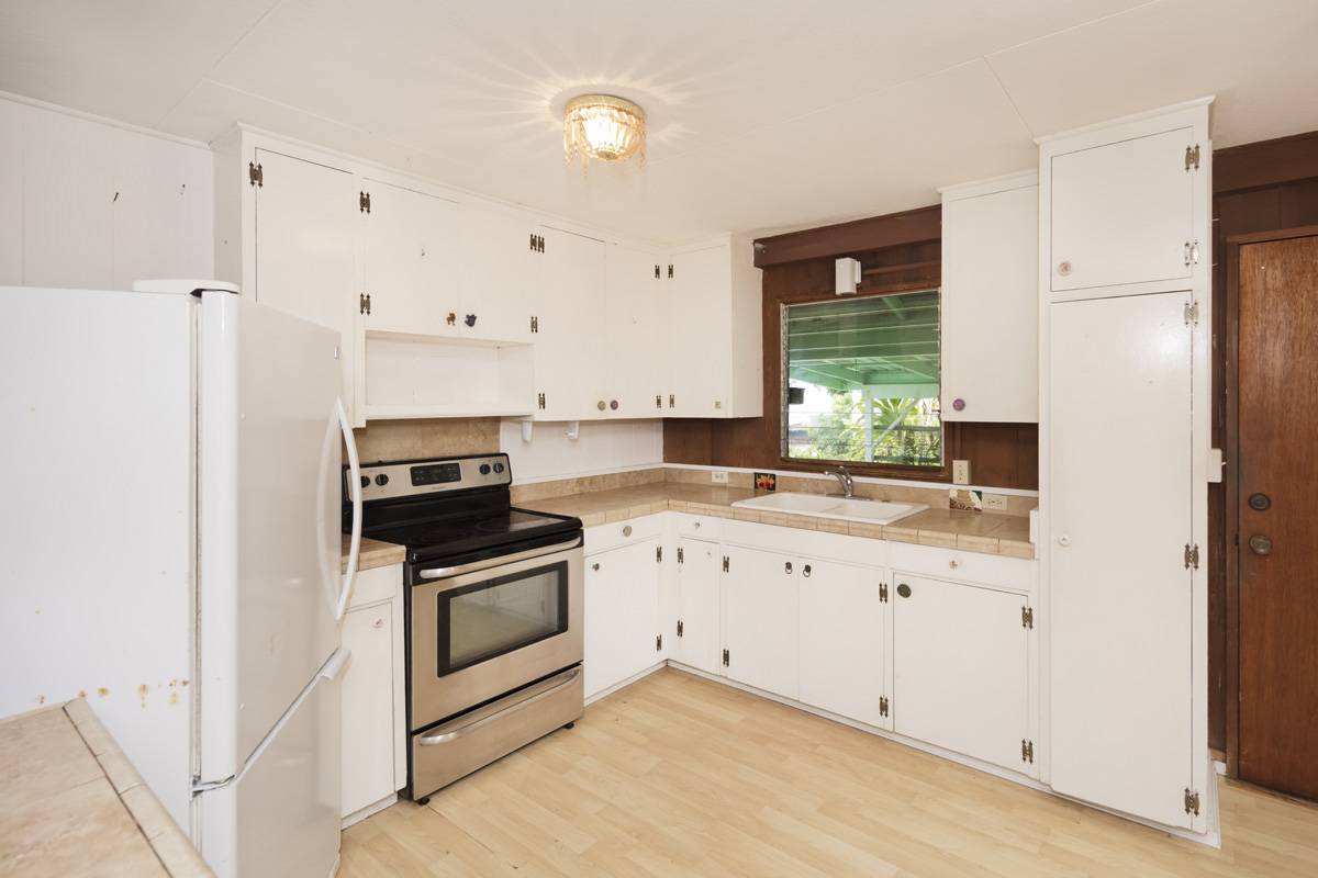 Kailua-kona, HI 96740,73-4216 KIEKIE ST