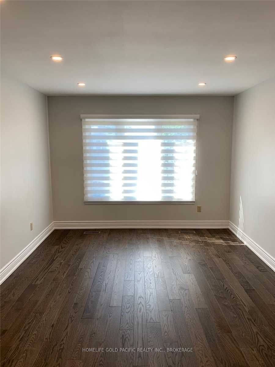 Toronto E07, ON M1V 4E6,50 Penmarric PL