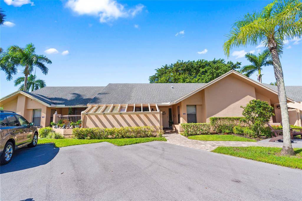 Boca Raton, FL 33498,10800 Waterberry Dr #10800