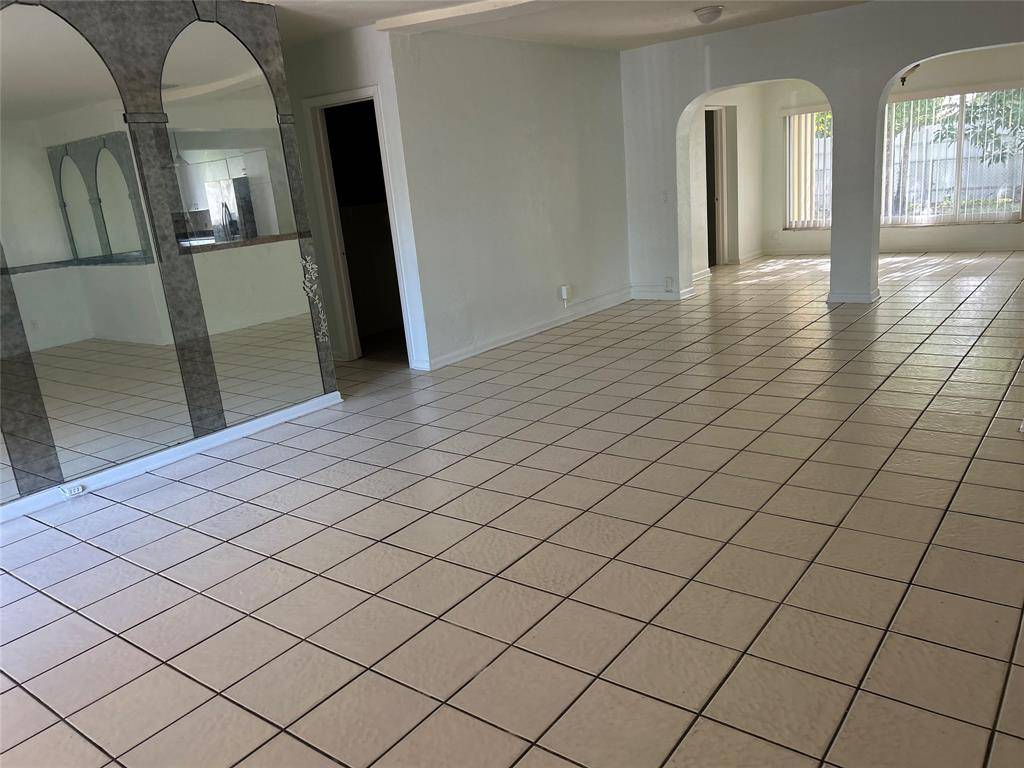 Fort Lauderdale, FL 33312,701 W Evanston Cir