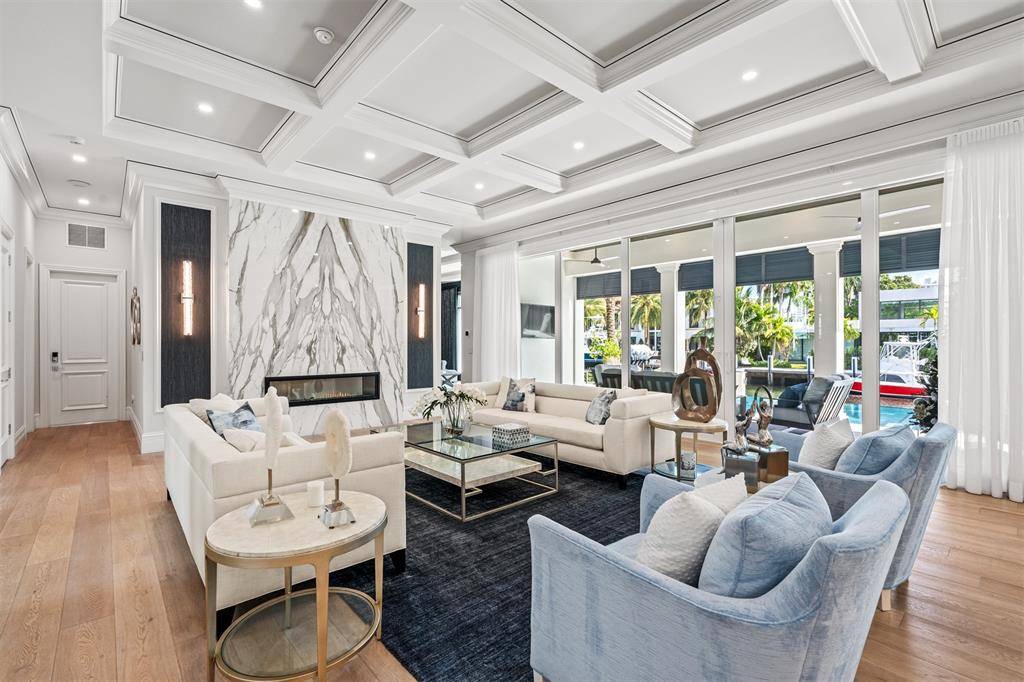 Fort Lauderdale, FL 33301,400 Coral Way