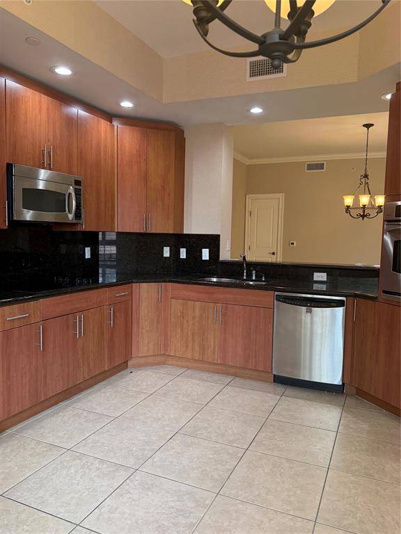 Weston, FL 33331,16135 Emerald Estates Dr #261