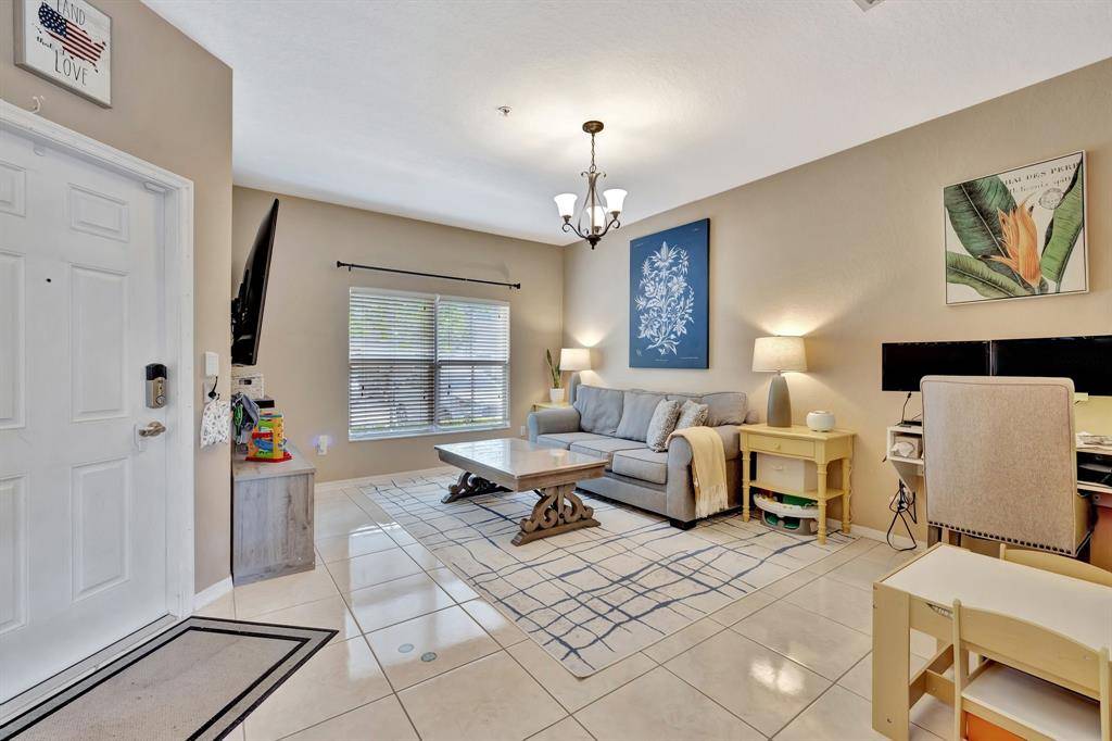 Tamarac, FL 33309,2851 W Prospect Rd #1209