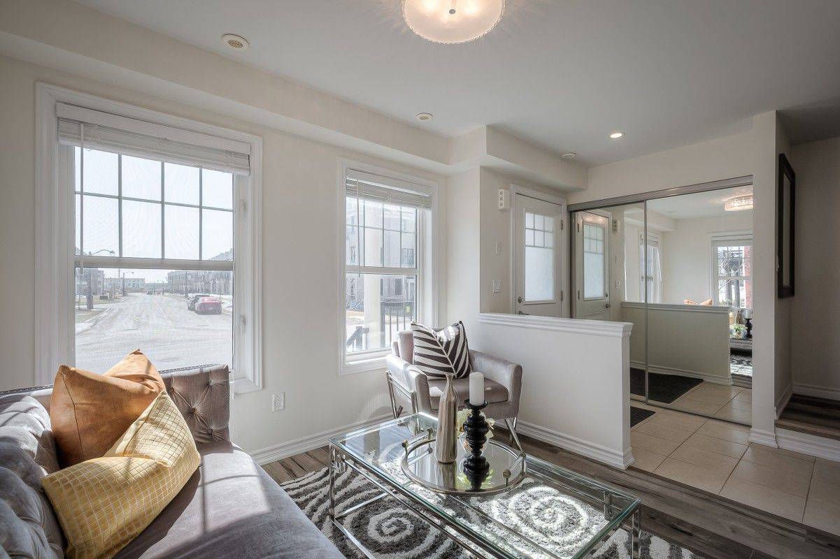 Whitchurch-stouffville, ON L4A 1X9,19 Boadway CRES