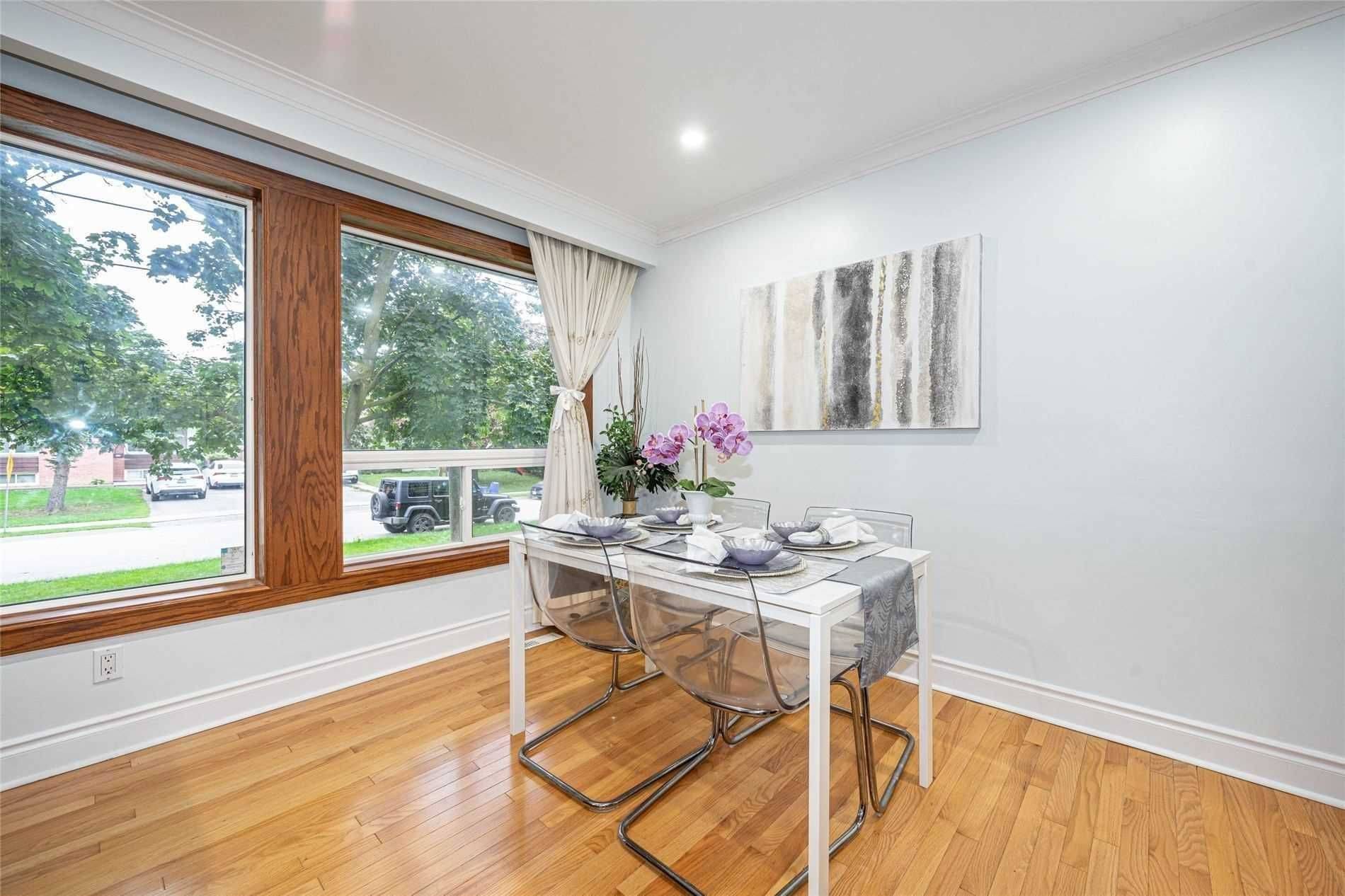 Richmond Hill, ON L4C 2P3,412 Balkan RD #Main