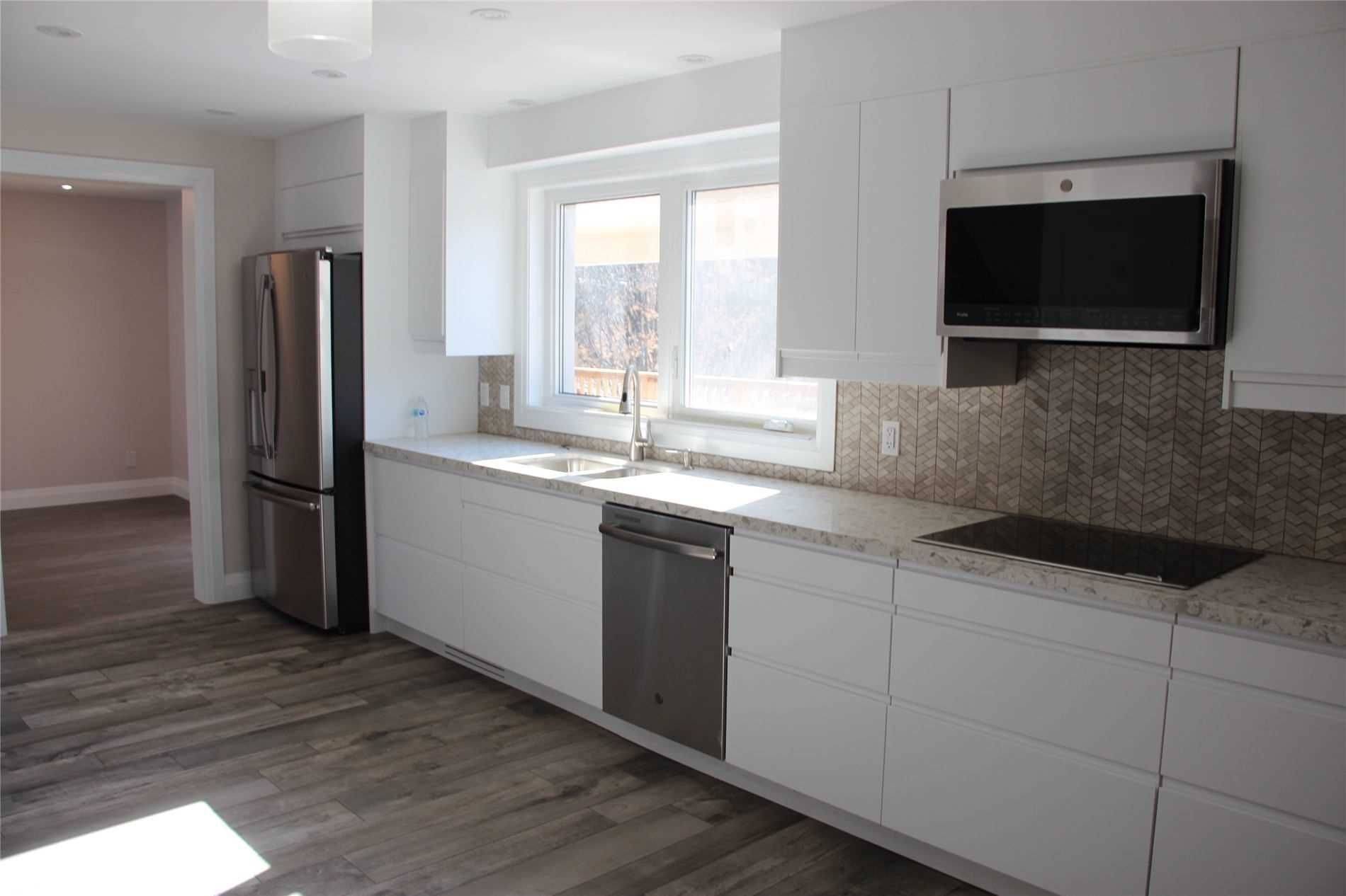 Mississauga, ON L4Y 3G5,3338 Lonefeather CRES