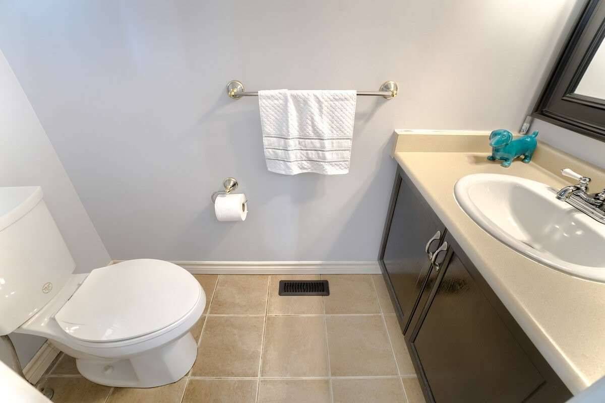 Brampton, ON L6X 1E2,180 Dusty LN