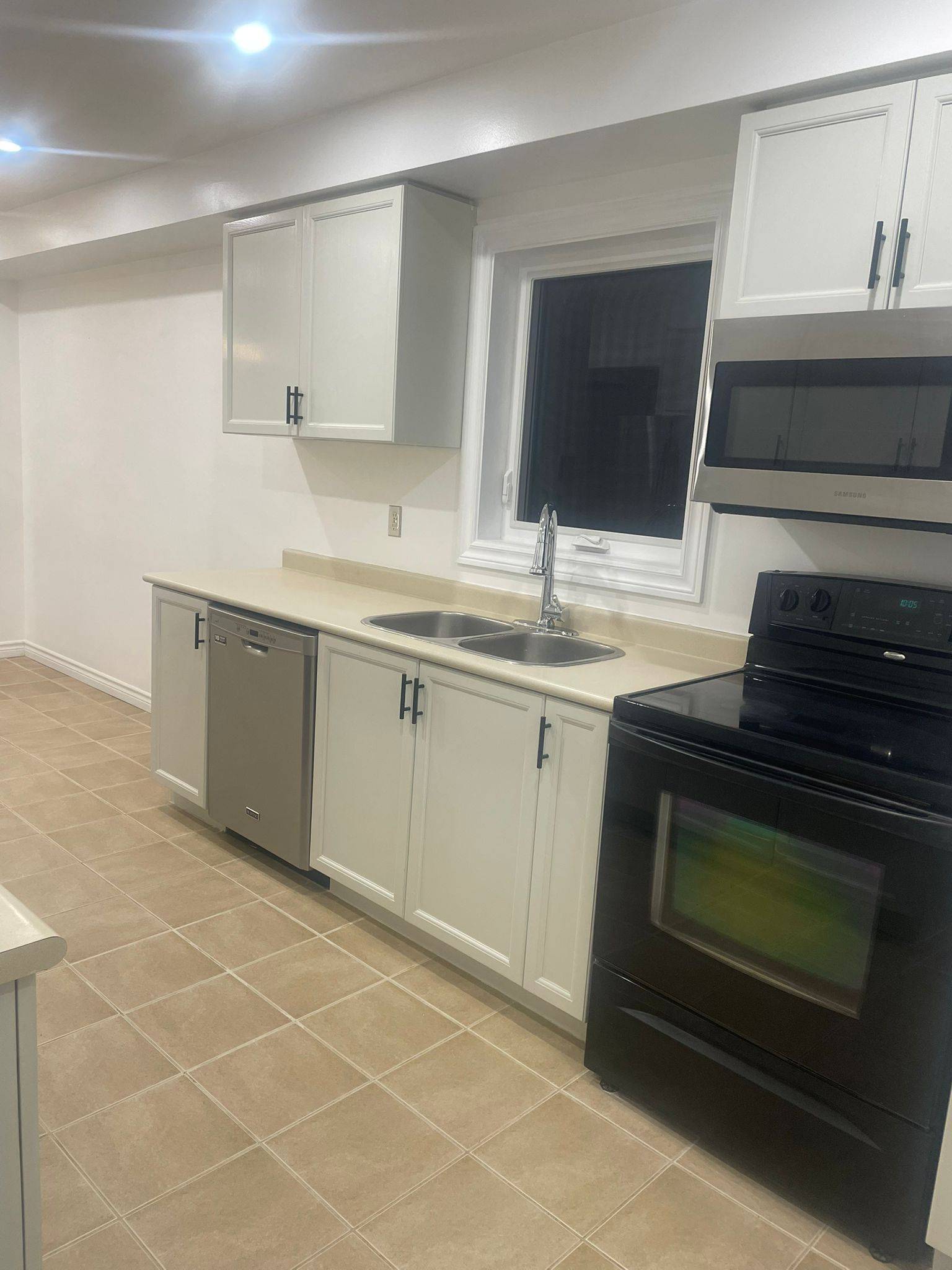 Brampton, ON L6X 1E2,180 Dusty LN