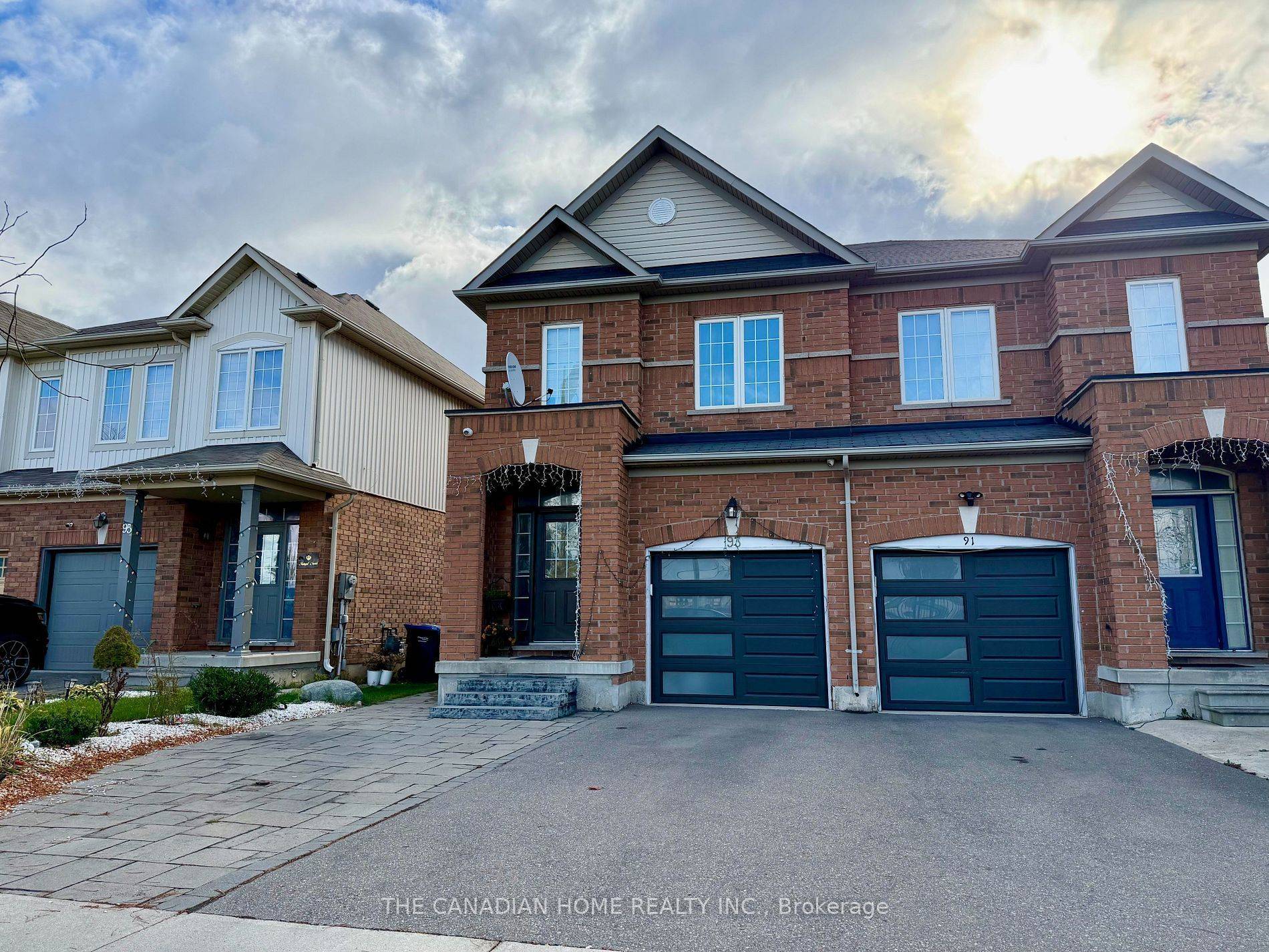 Brampton, ON L6X 0N4,93 Frenchpark CIR