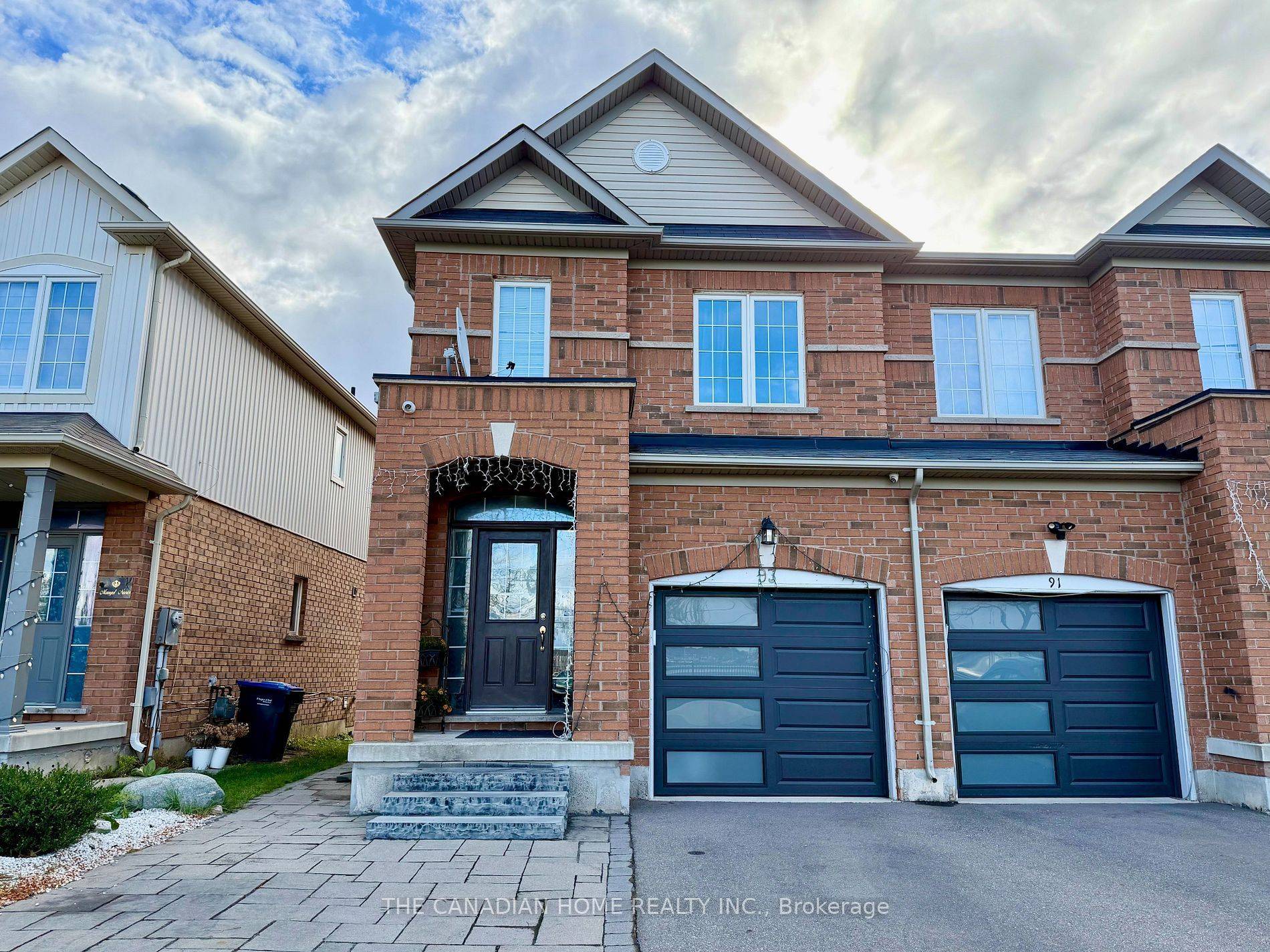 Brampton, ON L6X 0N4,93 Frenchpark CIR