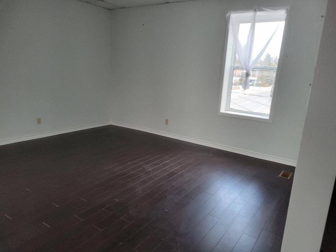 Erin, ON N0B 1Z0,92 Trafalgar RD