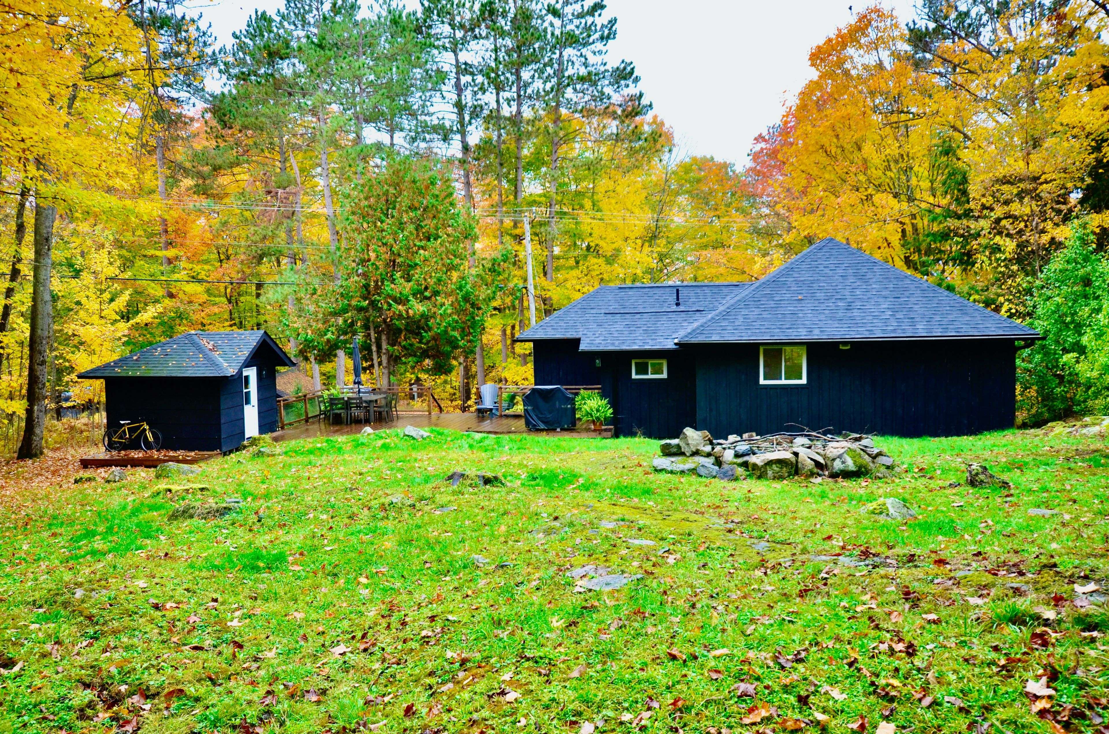 Muskoka Lakes, ON P0B 1J0,1279 Carlingford RD