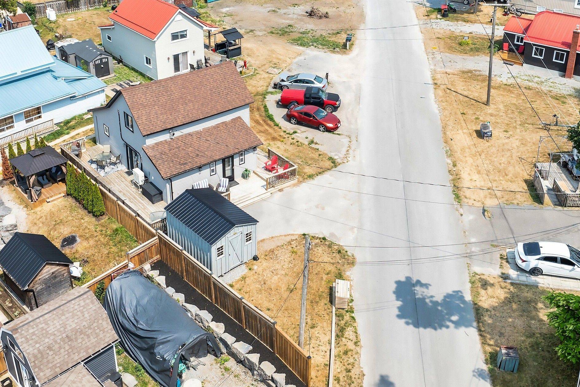 Kawartha Lakes, ON K0M 1L0,42 Pavillion RD