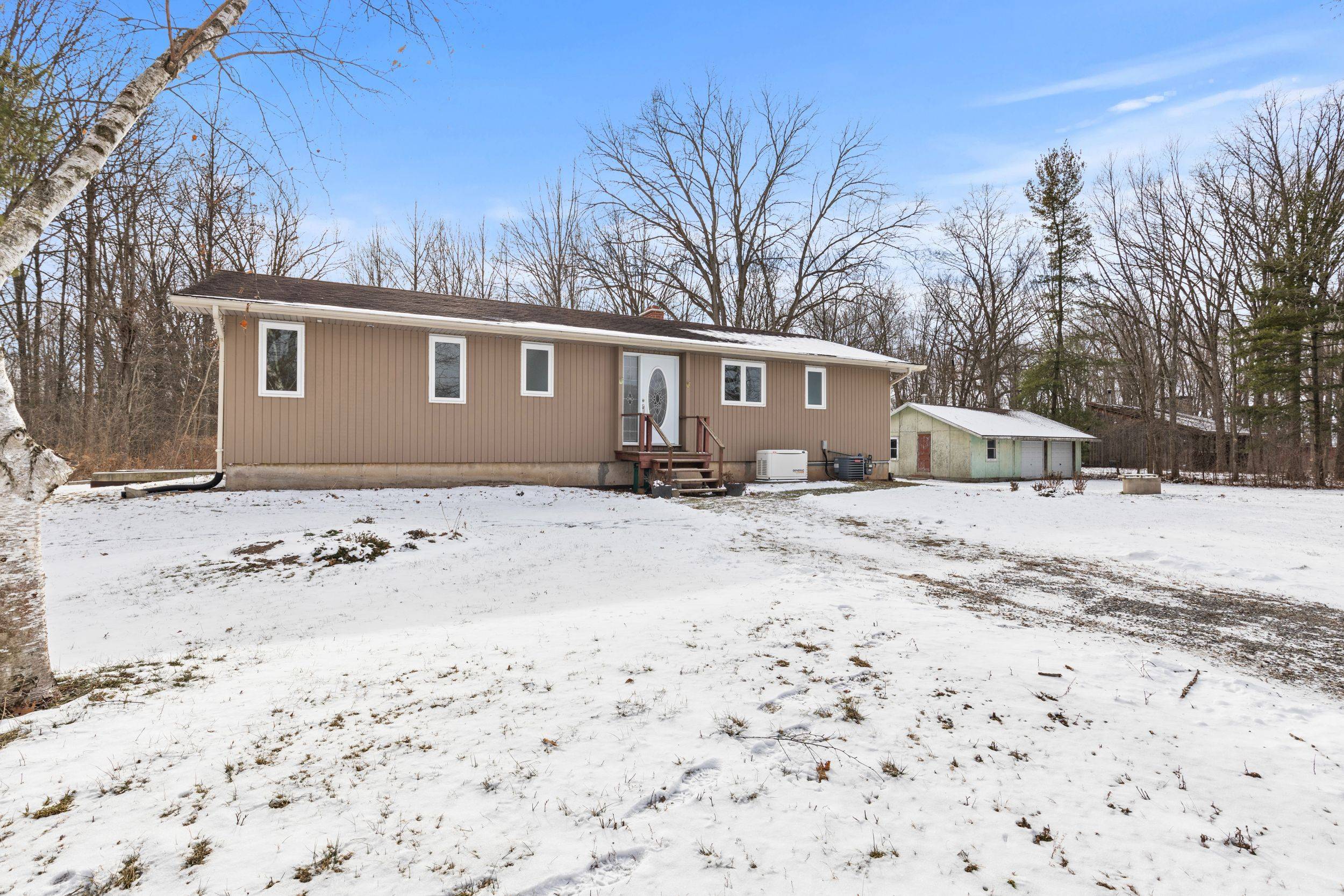 Niagara-on-the-lake, ON L0S 1J0,643 Line 7 RD