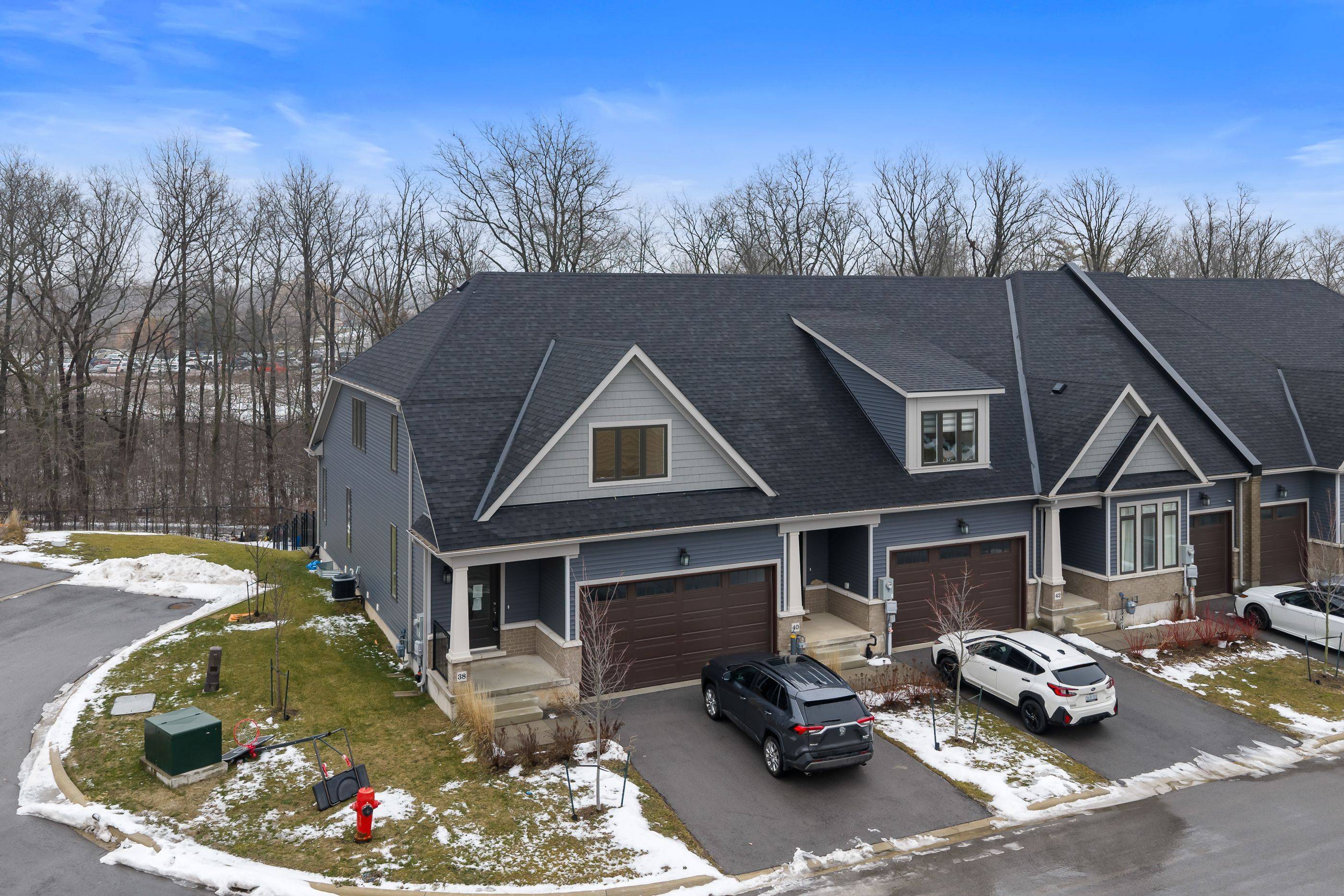 Niagara Falls, ON L2G 3K2,4311 Mann ST #38