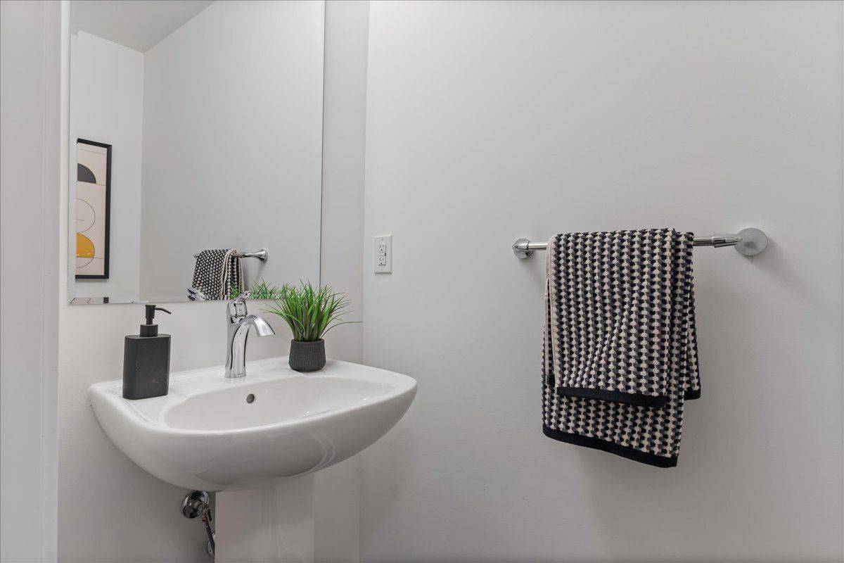 Centre Wellington, ON N1M 0L7,940 St. David ST #92