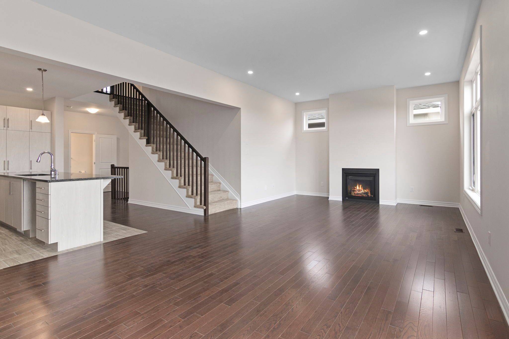 Orleans - Cumberland And Area, ON K4A 5M1,405 Ventoux AVE