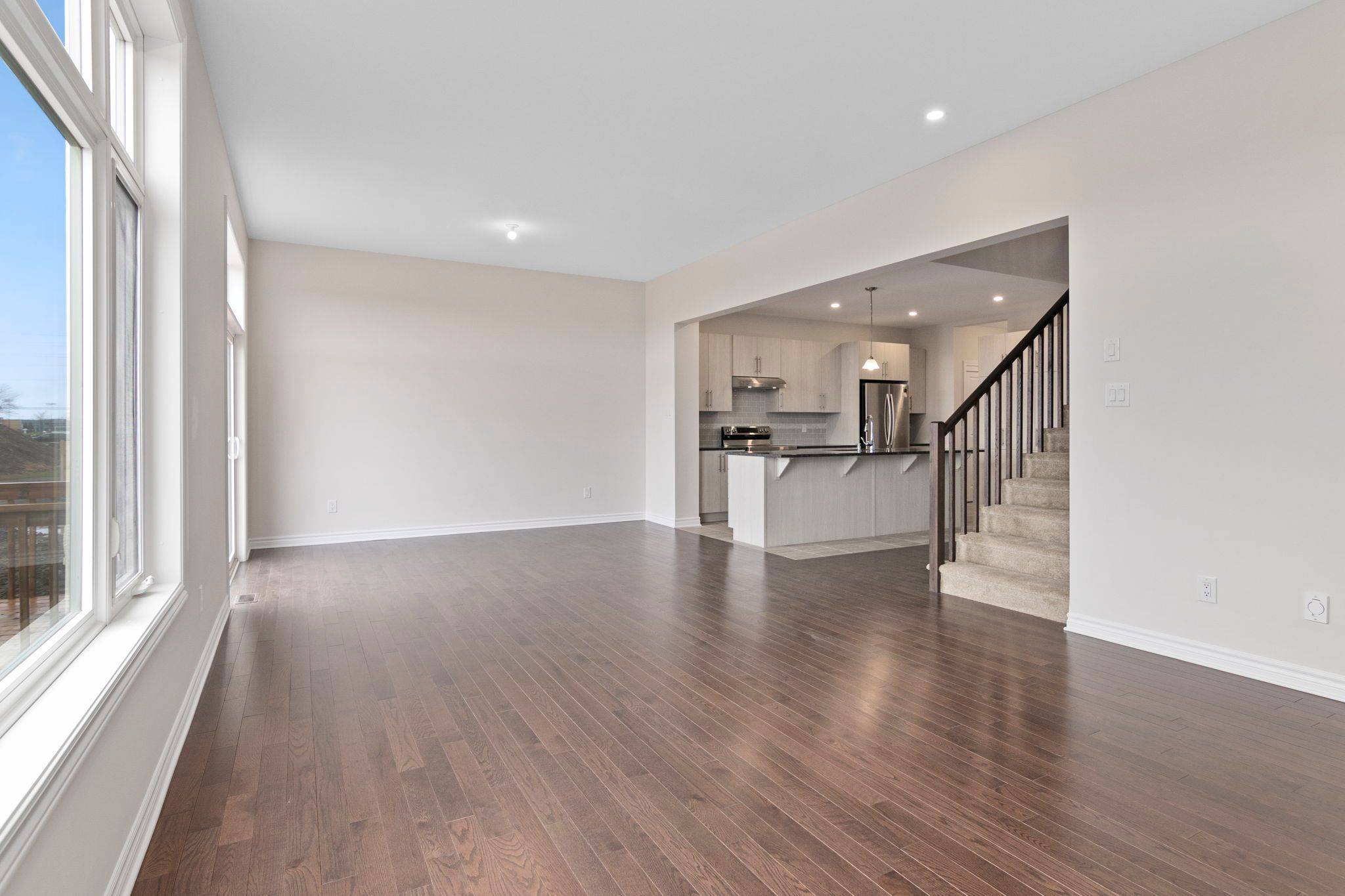 Orleans - Cumberland And Area, ON K4A 5M1,405 Ventoux AVE