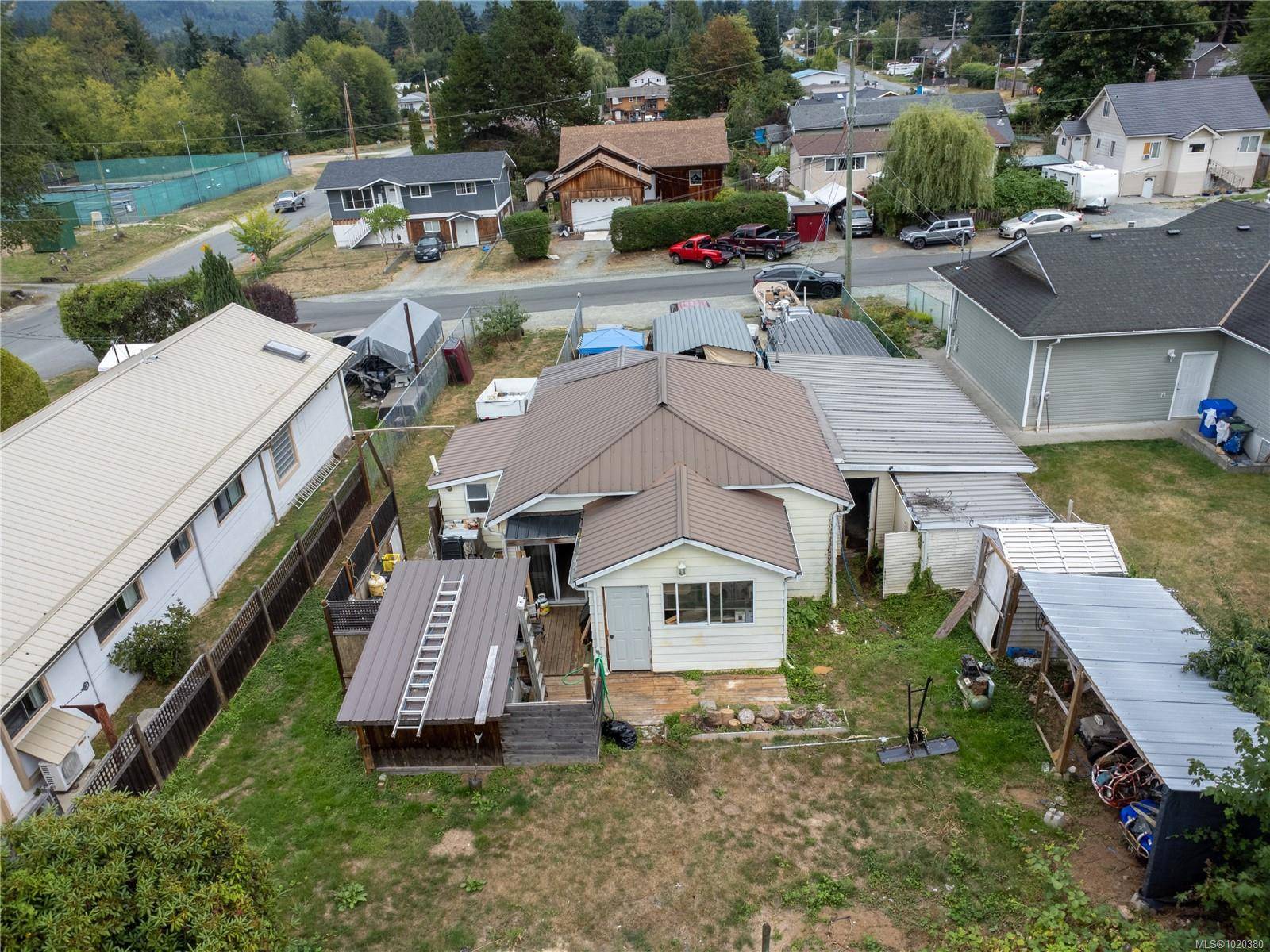 Lake Cowichan, BC V0R 2G0,32 Poplar St