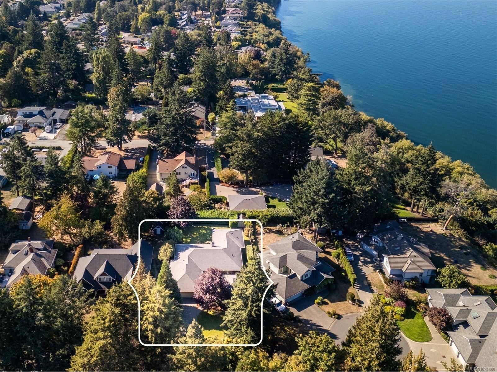 Saanich, BC V8N 6B7,4520 Limerick Lane