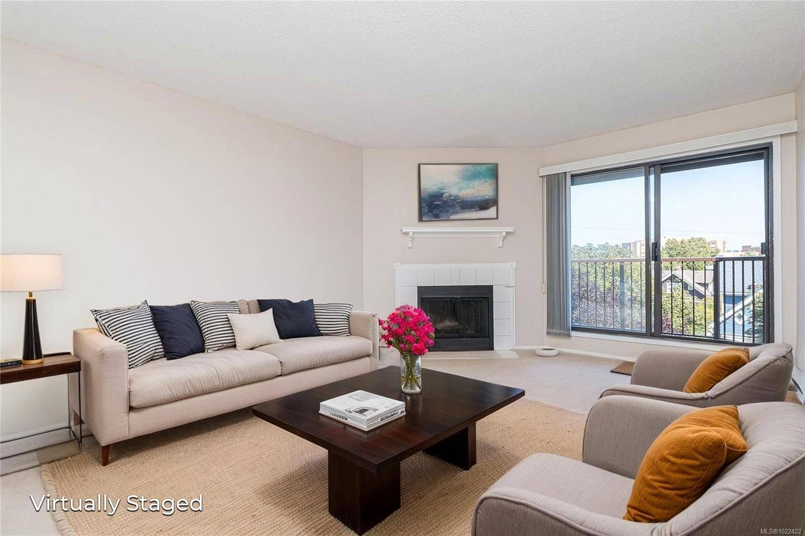 Victoria, BC V8R 1L4,1655 Begbie St #412