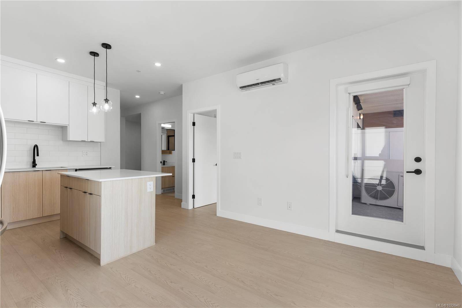 Langford, BC V9B 3R8,2629 Millstream Rd #417