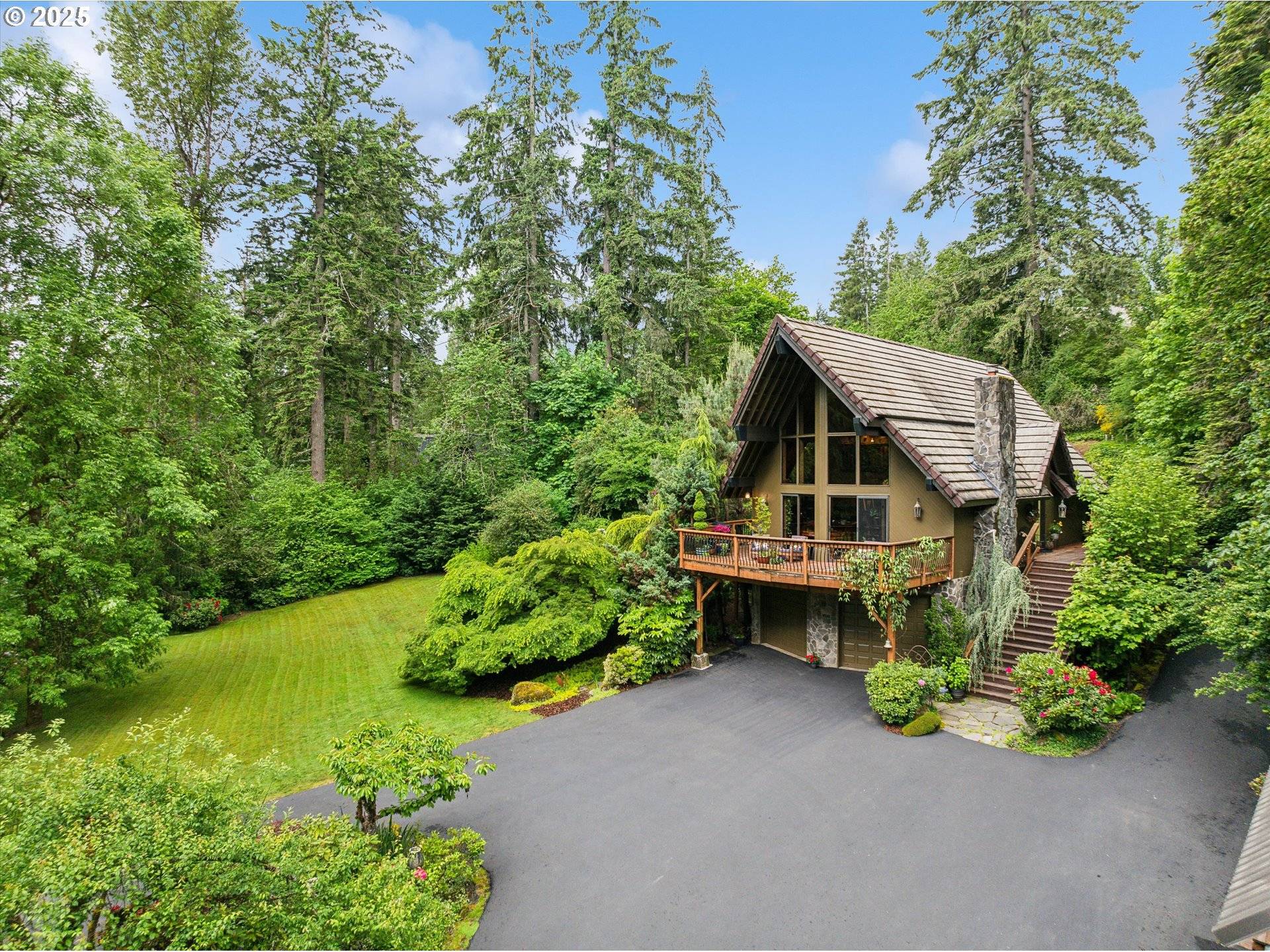 West Linn, OR 97068,30625 SW RIVERWOOD DR