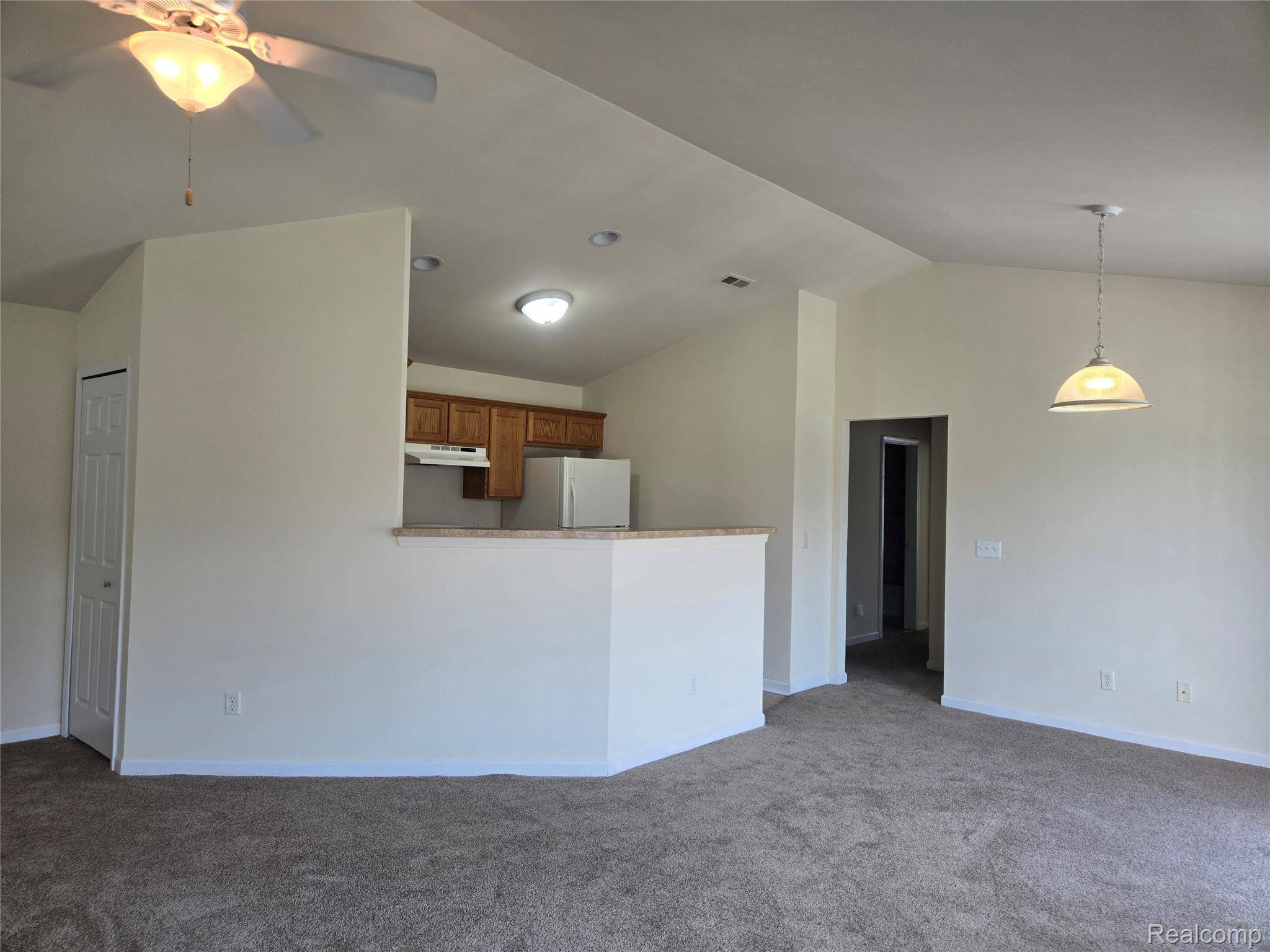 Trenton, MI 48183,27640 Hidden Oaks DR