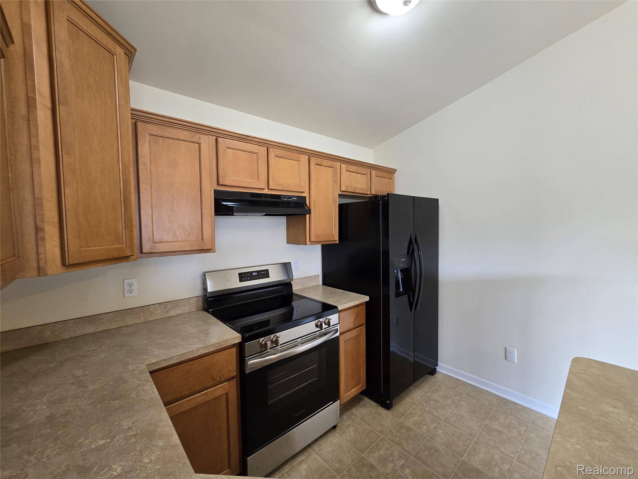 Brownstown, MI 48183,27601 Hidden Oaks DR