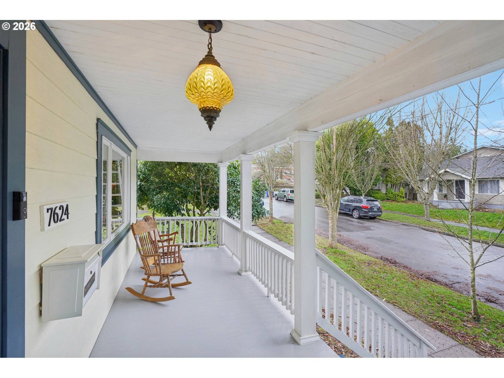 Portland, OR 97215,7624 SE MORRISON ST