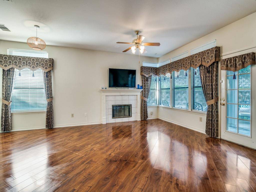 Rowlett, TX 75087,9981 Waterfront Trail